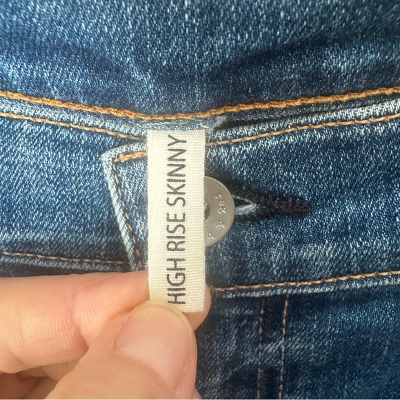 RAG & BONE High Rise Skinny Jeans El Cut Hem  Style: W1532K520ELC - Picture 4 of 16